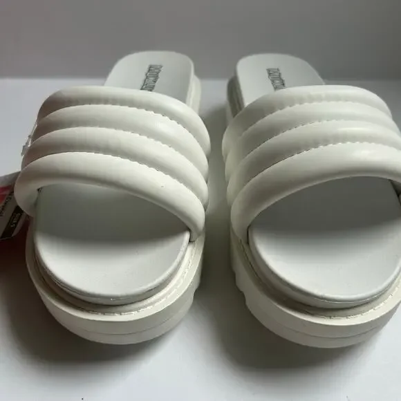 Muk Luks Women's Sun Catcher White Slip-On Sandals White Size 9 New - Picture 3 of 9